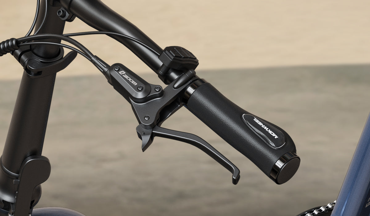 Mokwheel folding three-wheel ebike with dual hydraulic disc brakes and parking brake for maximum safety